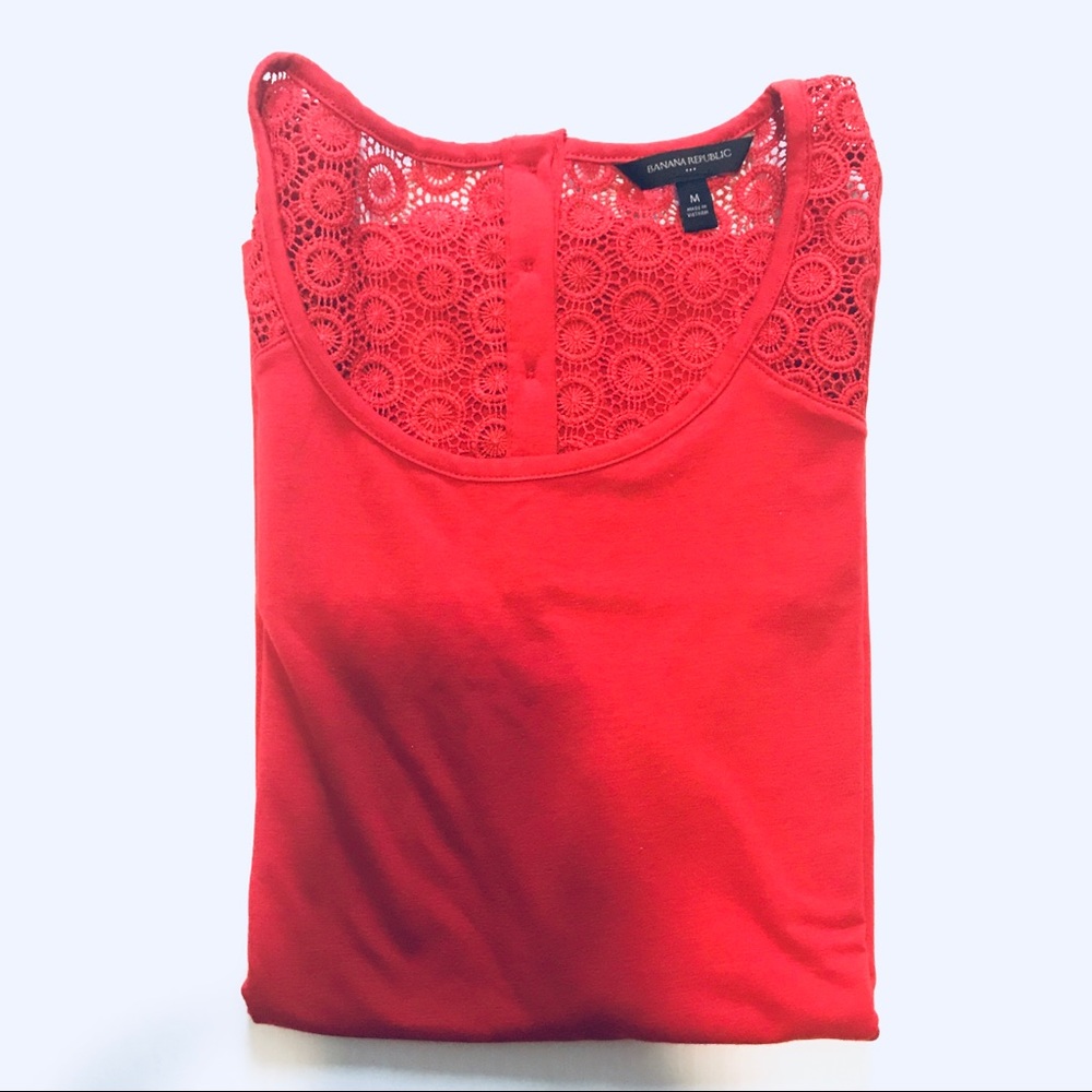 Banana republic red sleeveless top